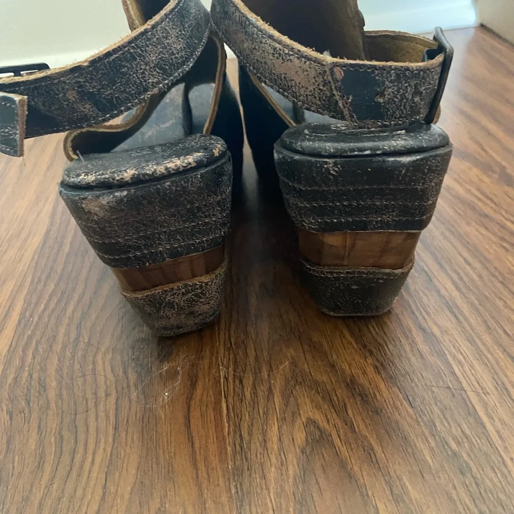 Bed Stu Joann Wood Wedge Distressed Leather - Picture 6 of 8